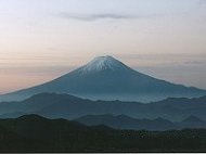 写真:主尾根より富士山を望む
